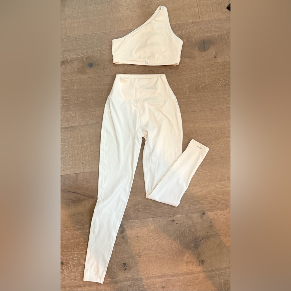 SET Active Cream One-Shoulder Leggings Set